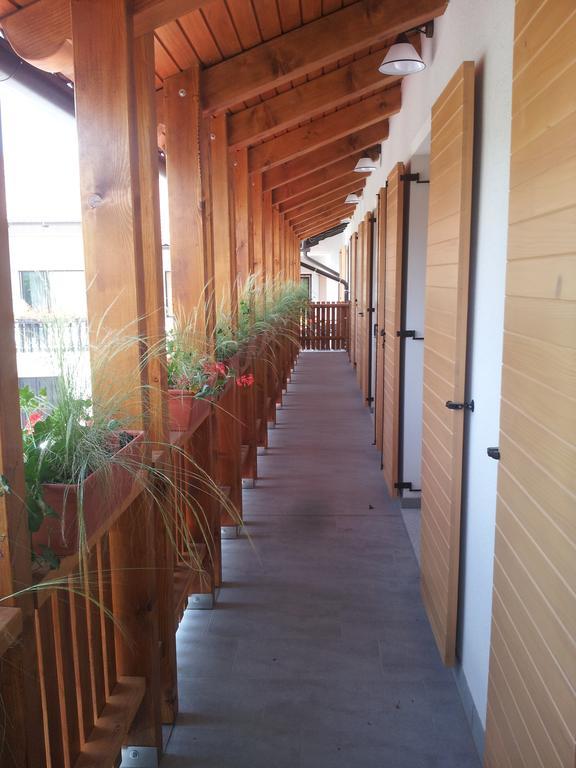 Turisticna Kmetija Pri Pozarju Βίλα Knezak Δωμάτιο φωτογραφία